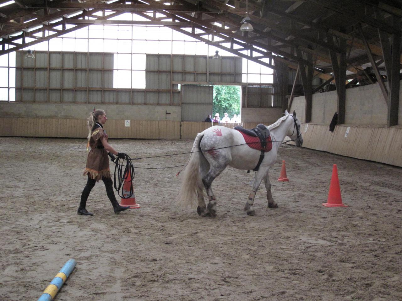 Julia et quetche aux longues renes