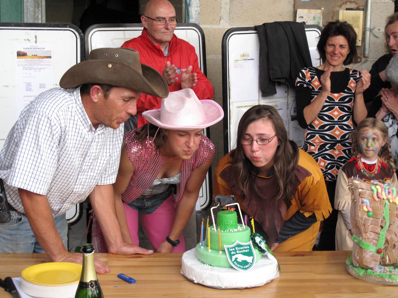 Gateau des 10 ans du club!