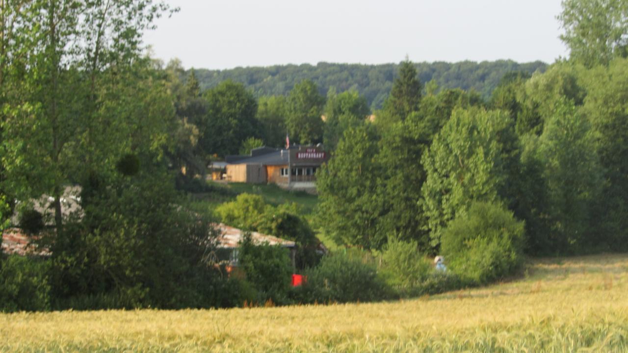 Le saloon est lui aussi en vue, serai- ce l'arrivée?